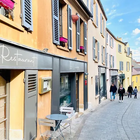 Vieux Marly-Le-Roi - Studio Bien Equipe - Matelas Haut Qualite Exterior photo