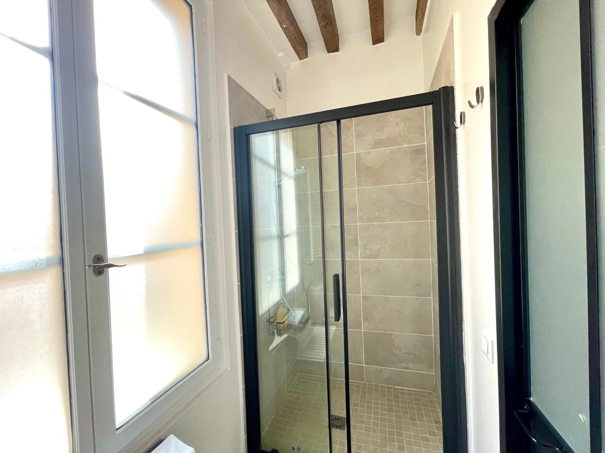 Vieux - Bien Equipe - Matelas Qualite Apartment *